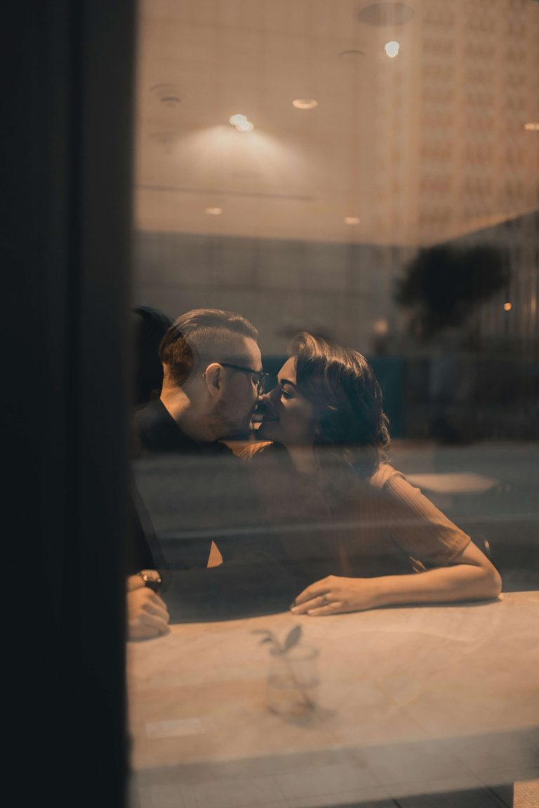 What Attachment Style Am I? How to Find Out & What It Means