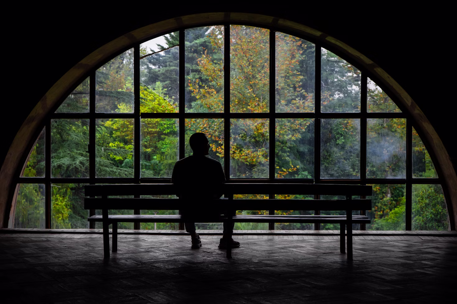 couple in tense silence representing avoidant attachment triggers and emotional shutdown